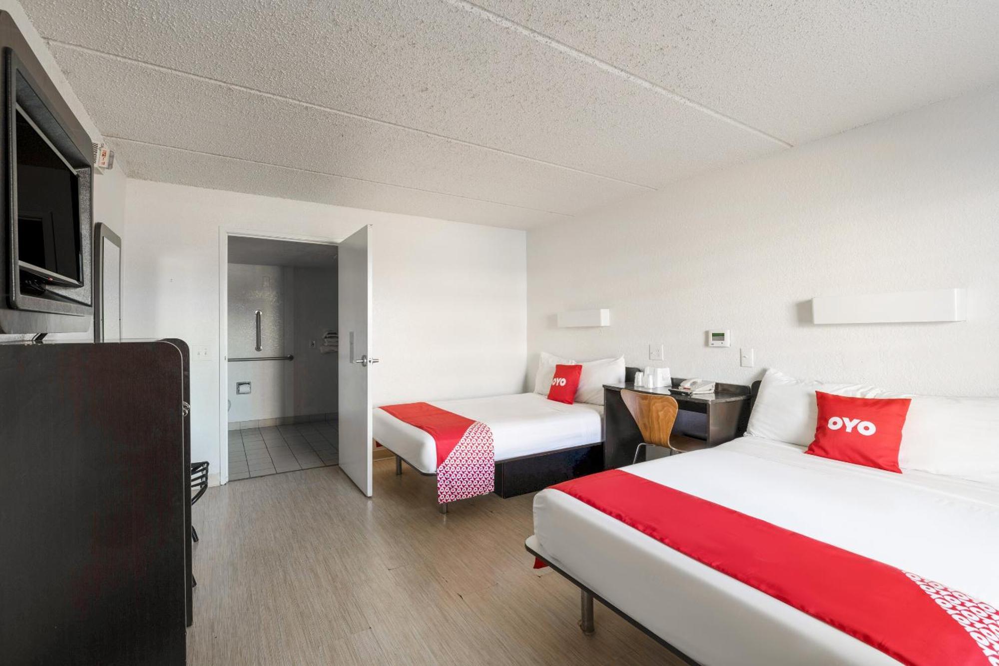 Oyo Hotel Houston Katy Freeway Exterior foto