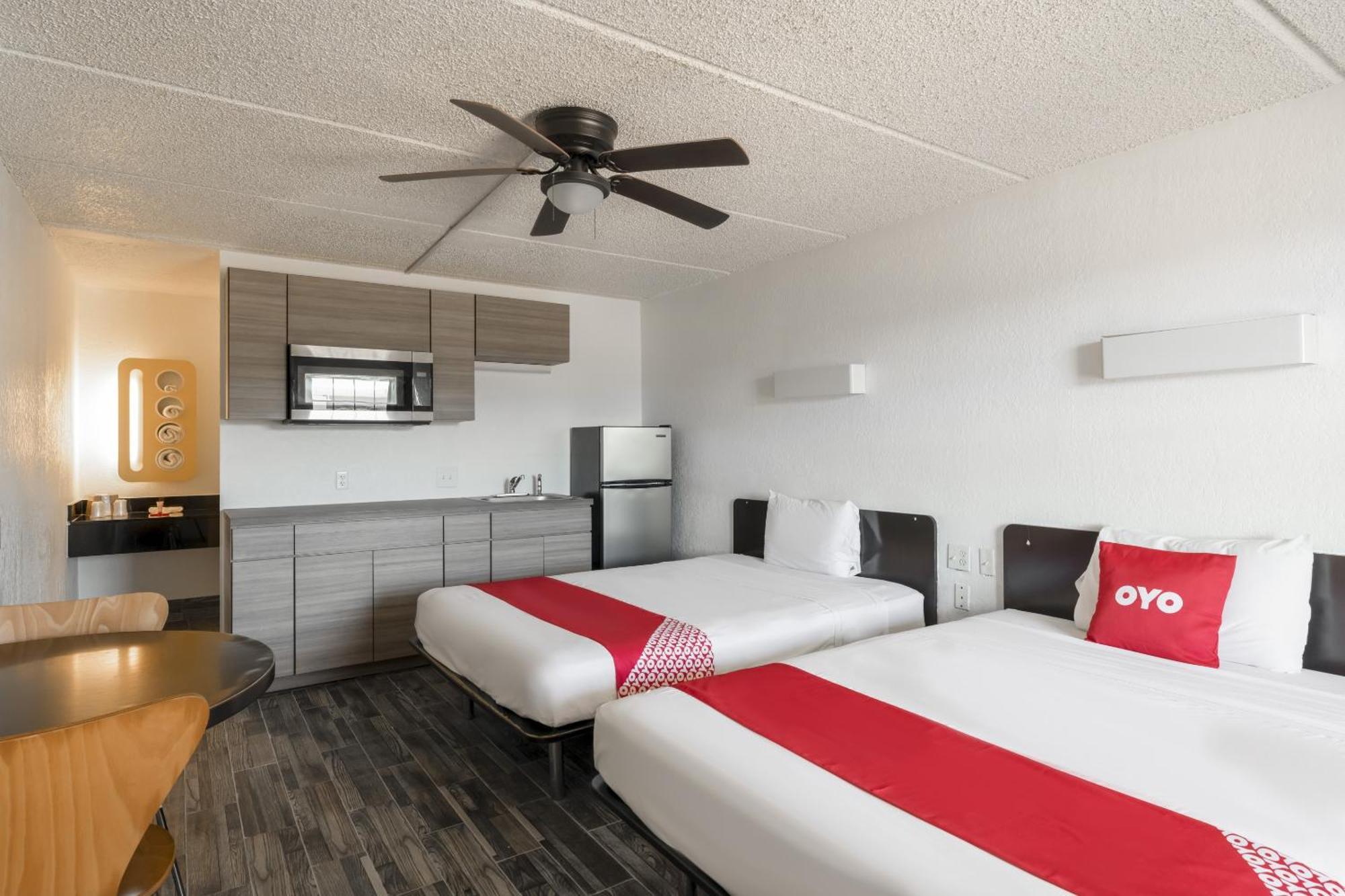Oyo Hotel Houston Katy Freeway Exterior foto