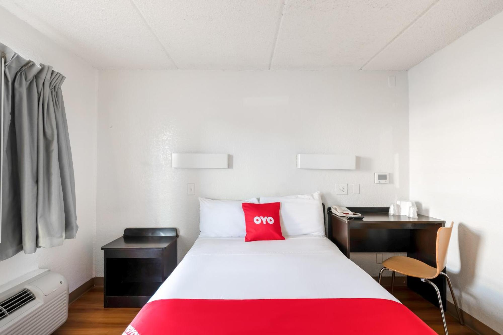Oyo Hotel Houston Katy Freeway Exterior foto