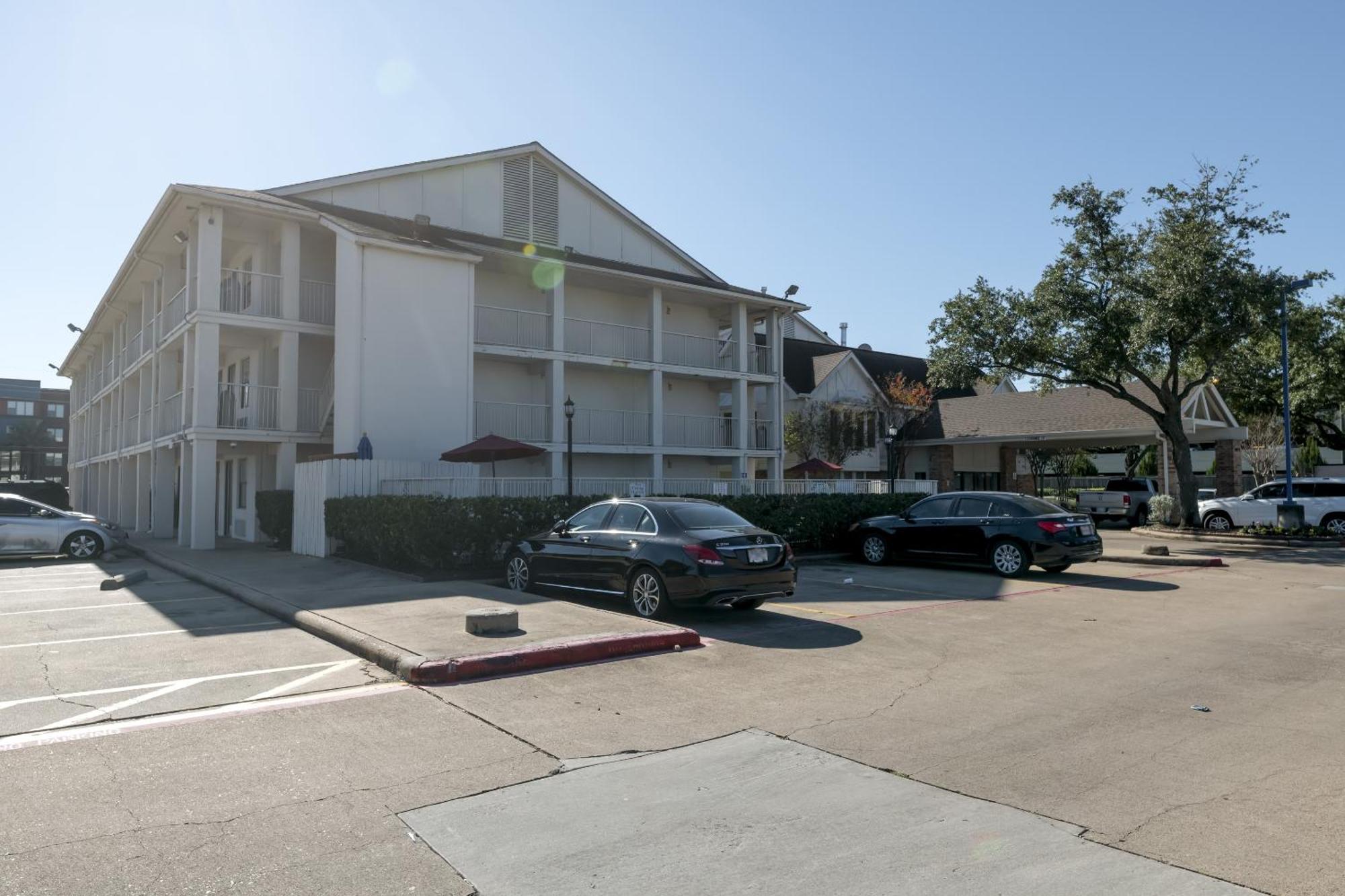 Oyo Hotel Houston Katy Freeway Exterior foto
